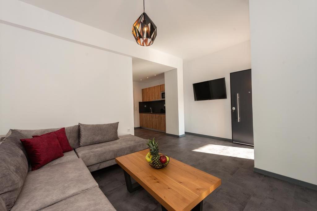Ioulia'S Apartments Plataria Extérieur photo